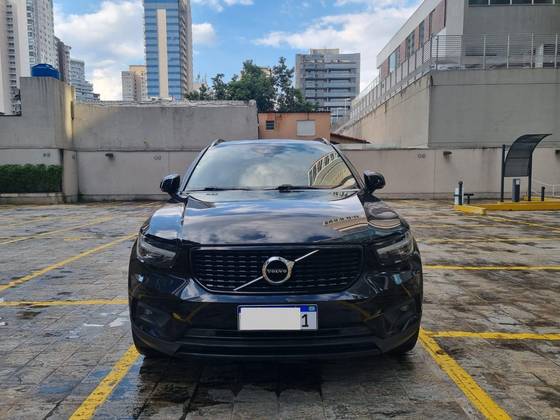 VOLVO XC40 2.0 T5 GASOLINA R-DESIGN AWD GEARTRONIC